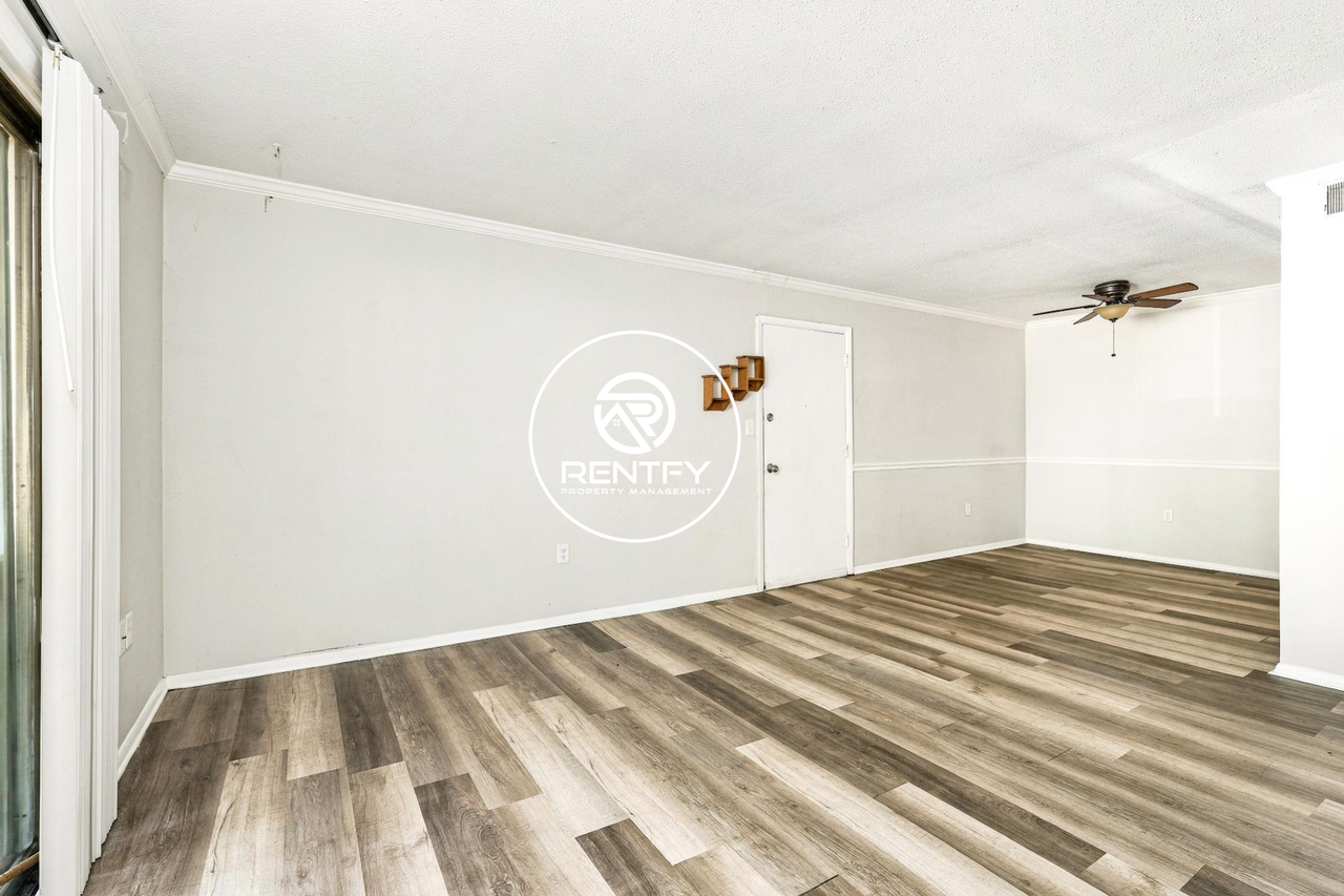 2200 Sunderland Rd - Photo 3 of 12