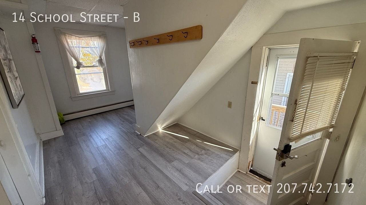14 School St #B - Photo 2 of 26