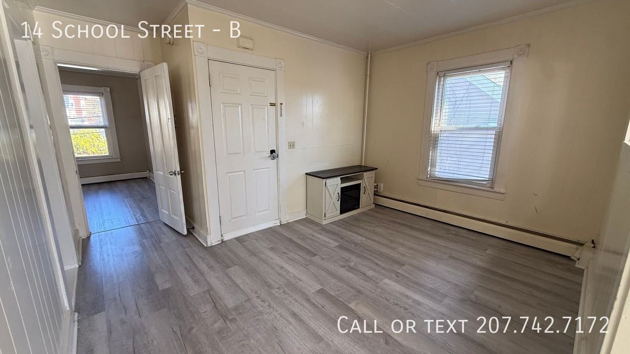 14 School St #B - Photo 3 of 26