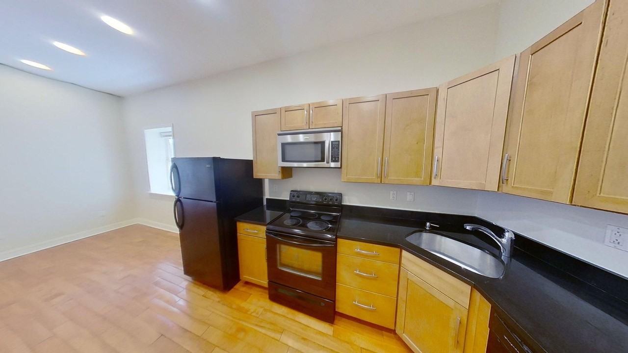 1412 W Susquehanna Ave #3 - Photo 3 of 30