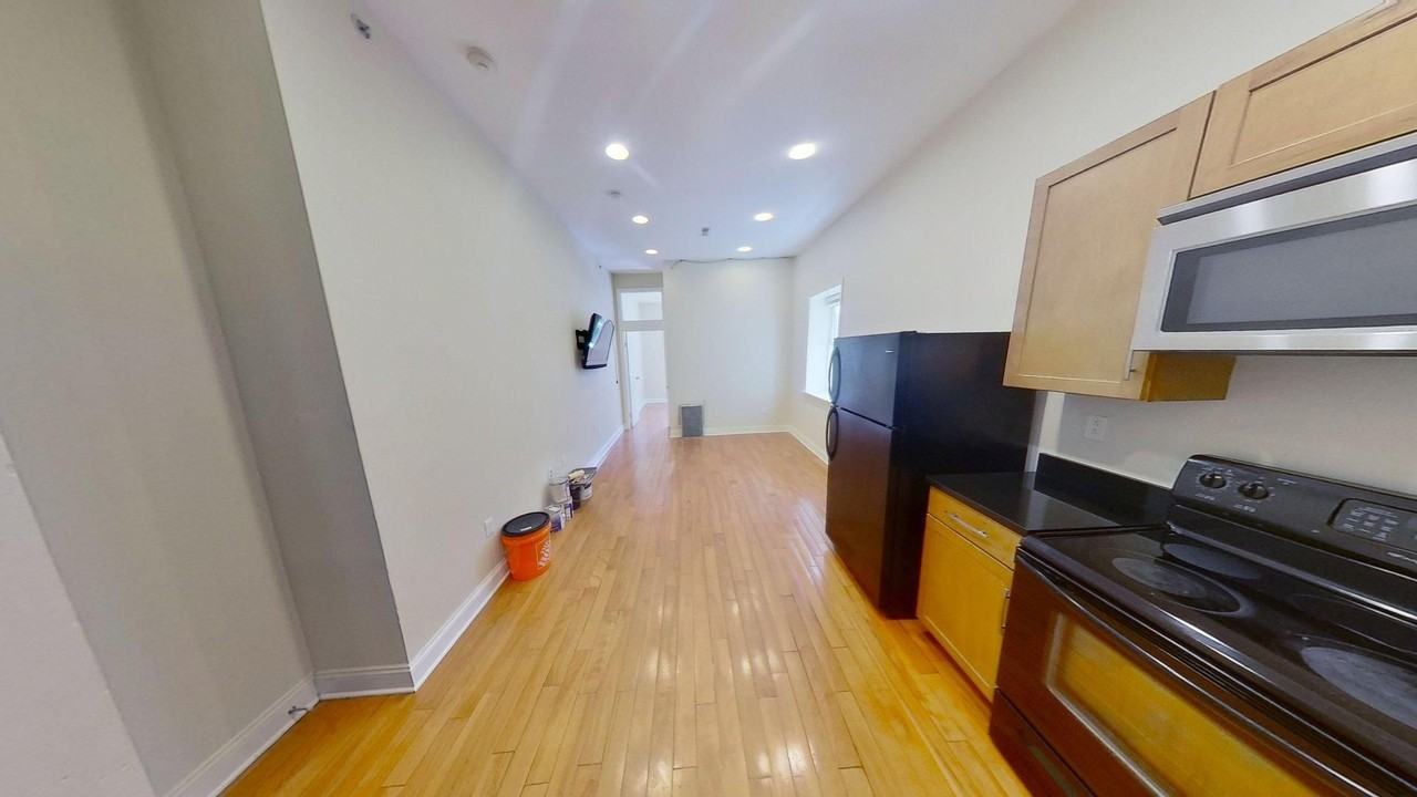 1412 W Susquehanna Ave #3 - Photo 4 of 30