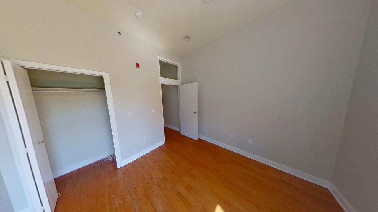 1412 W Susquehanna Ave #3 - Photo 7 of 30