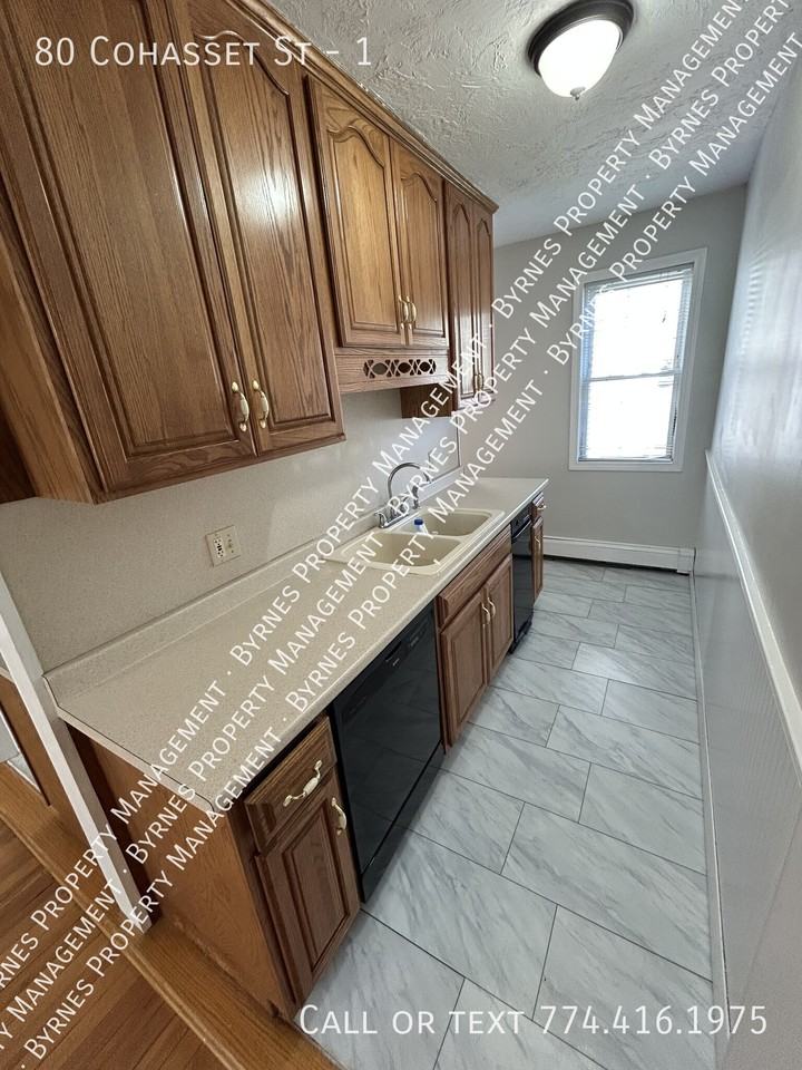 80 Cohasset St #1 - Photo 3 of 13