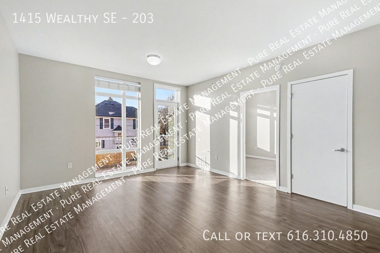 1415 Wealthy St Se #203 - Photo 7 of 7