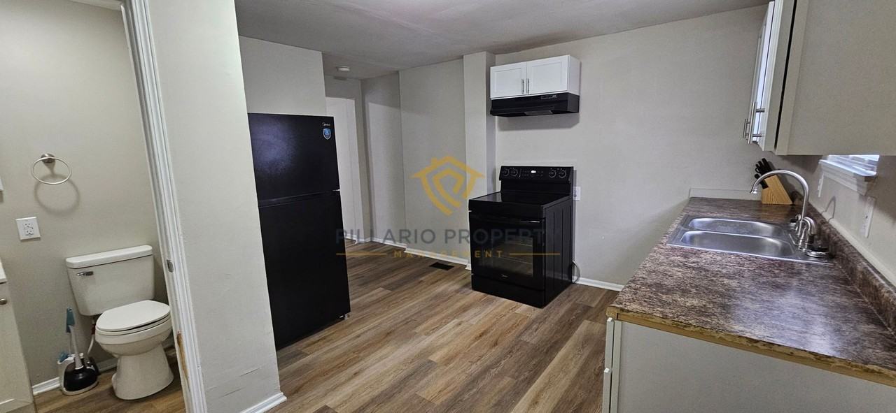935 N Dearborn St - Photo 6 of 15