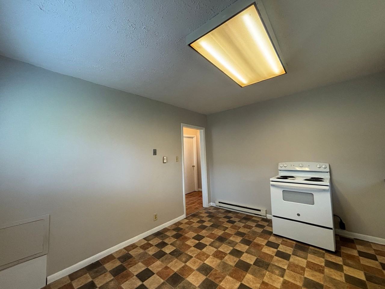 3122 E Bradbury Ave - Photo 3 of 9