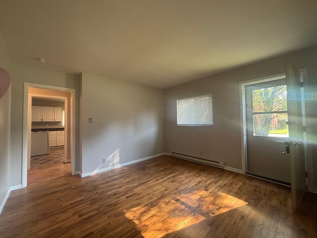 3122 E Bradbury Ave - Photo 5 of 9