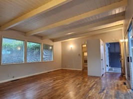 featured image of 517 Ne 8th St