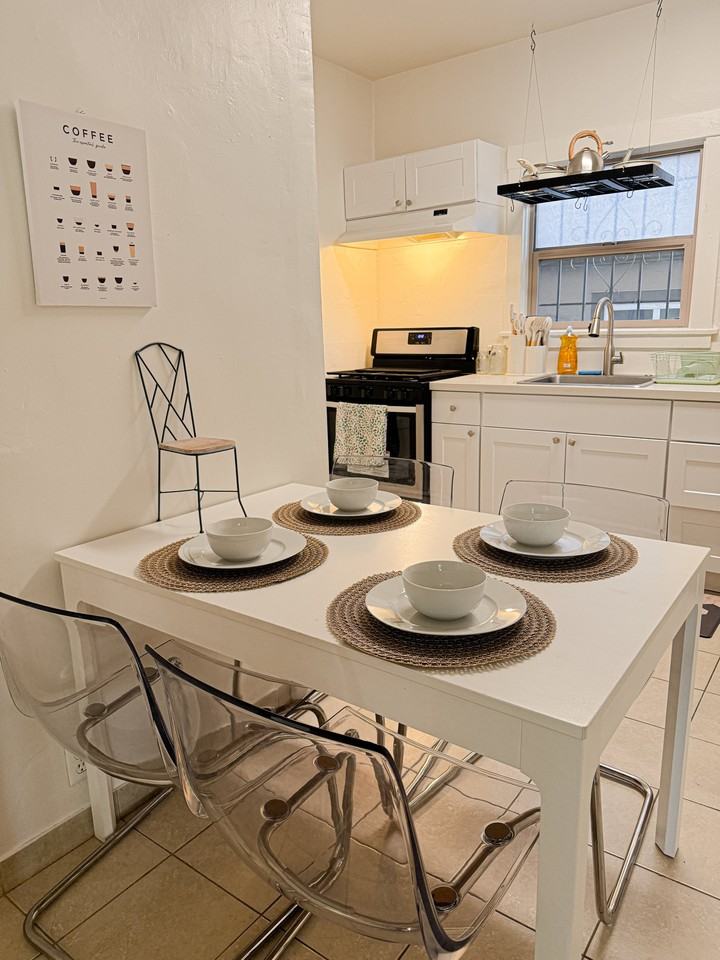 455 41st St #1 - Photo 6 of 14