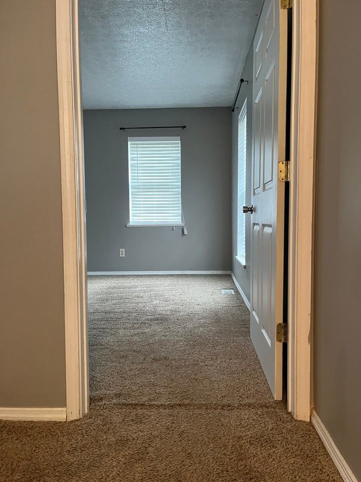 1014 Lewis Ave #B - Photo 6 of 12