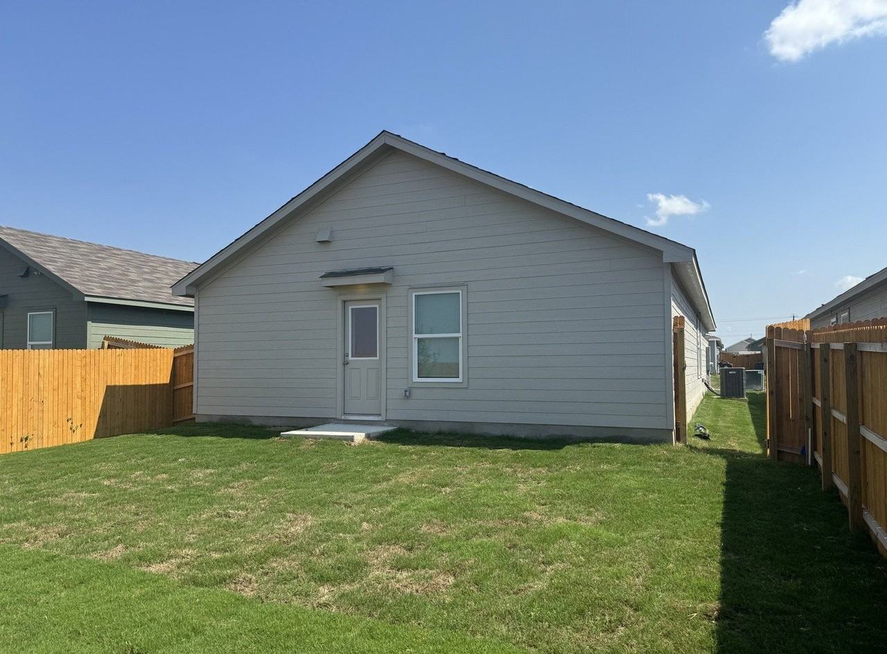 11718 Field Briar - Photo 7 of 7
