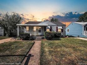 561 E Bennett Ave - Photo 1 of 1