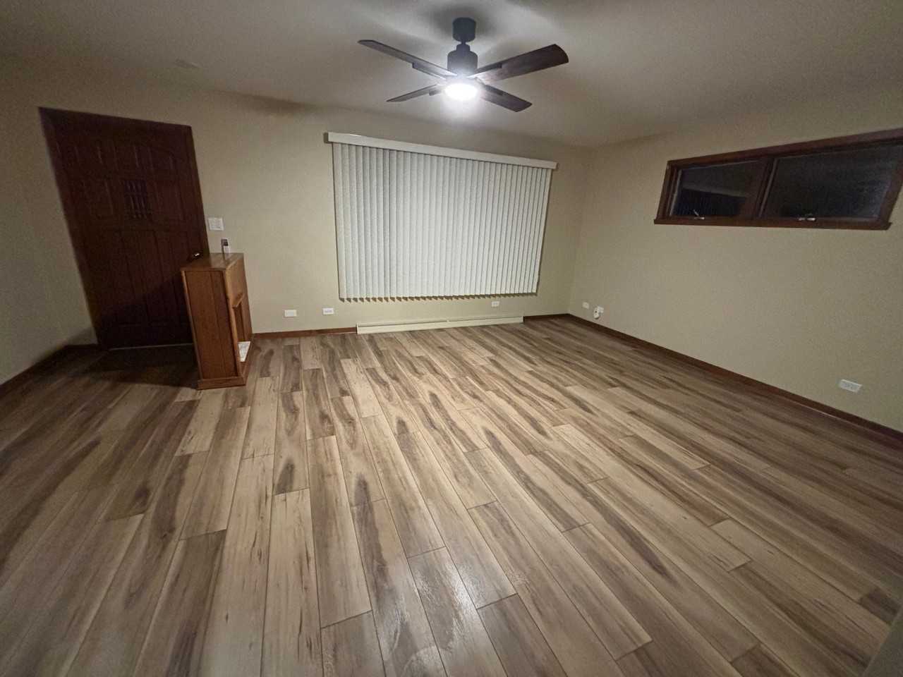 168 S Aldine St - Photo 6 of 10