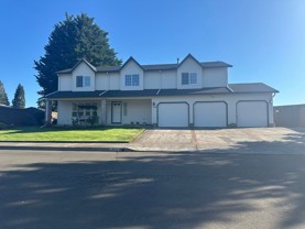 4509 Ne 122nd St - Photo 1 of 1