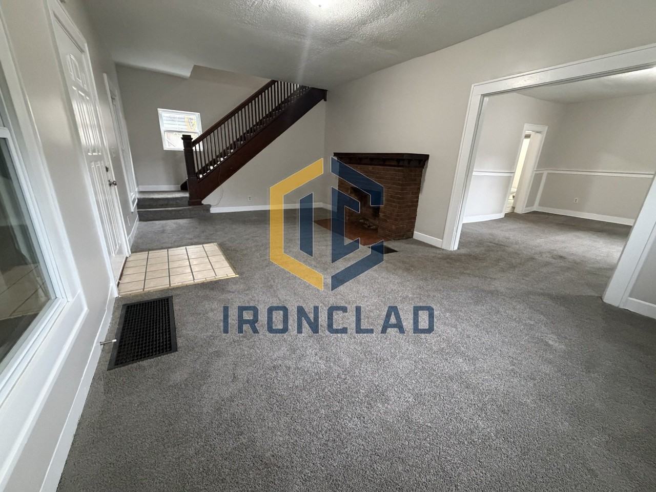 1065 W 35th St - Photo 3 of 12