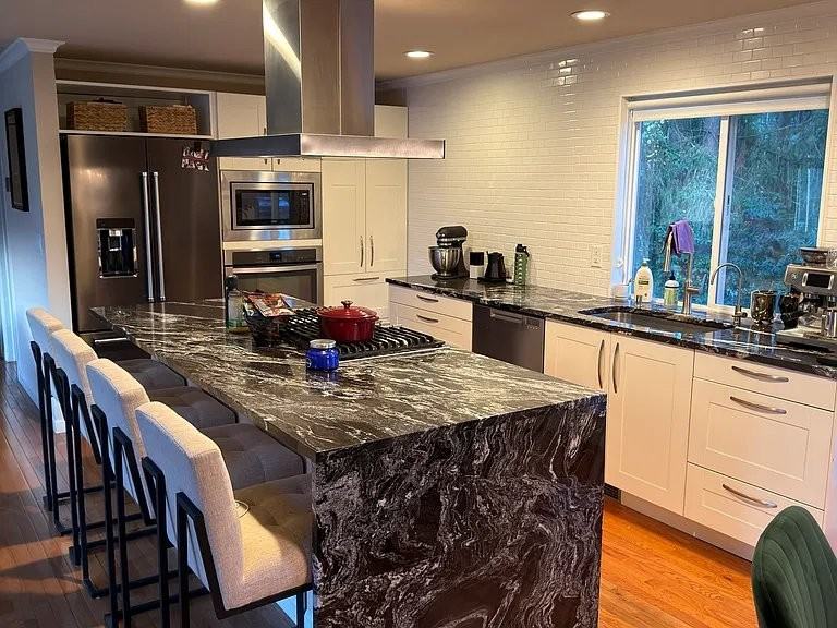 17313 Gravenstein Rd - Photo 7 of 18