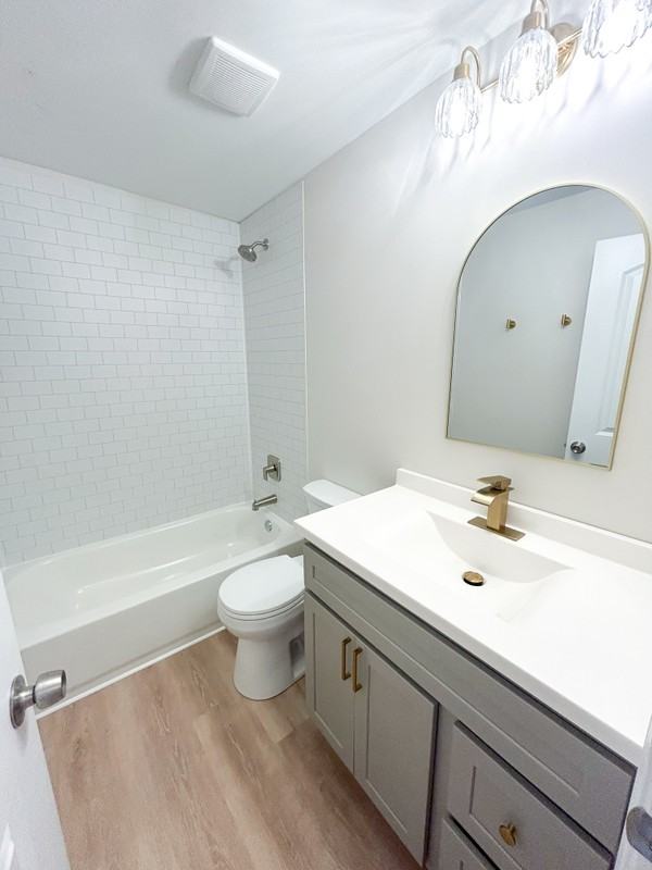 425 Hill St - Photo 7 of 11