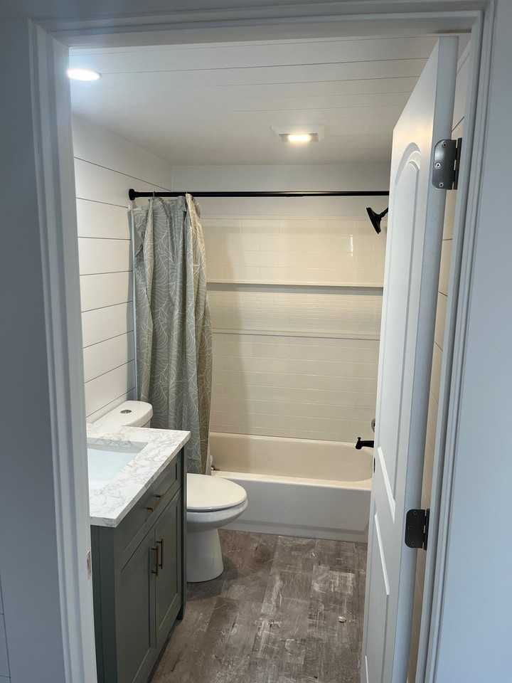 3301 7th St - Photo 4 of 6