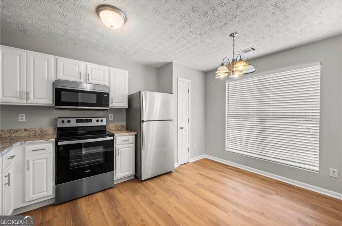 2754 Valley Green Dr - Photo 2 of 19