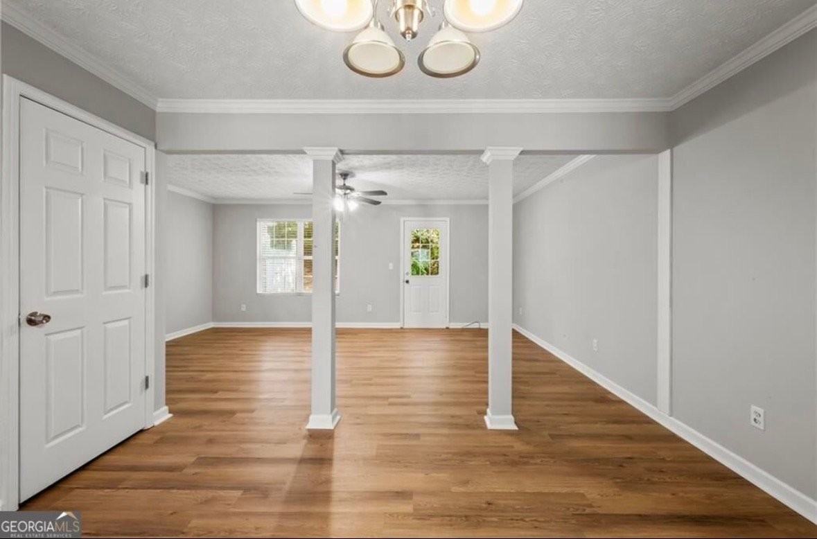 2754 Valley Green Dr - Photo 5 of 19