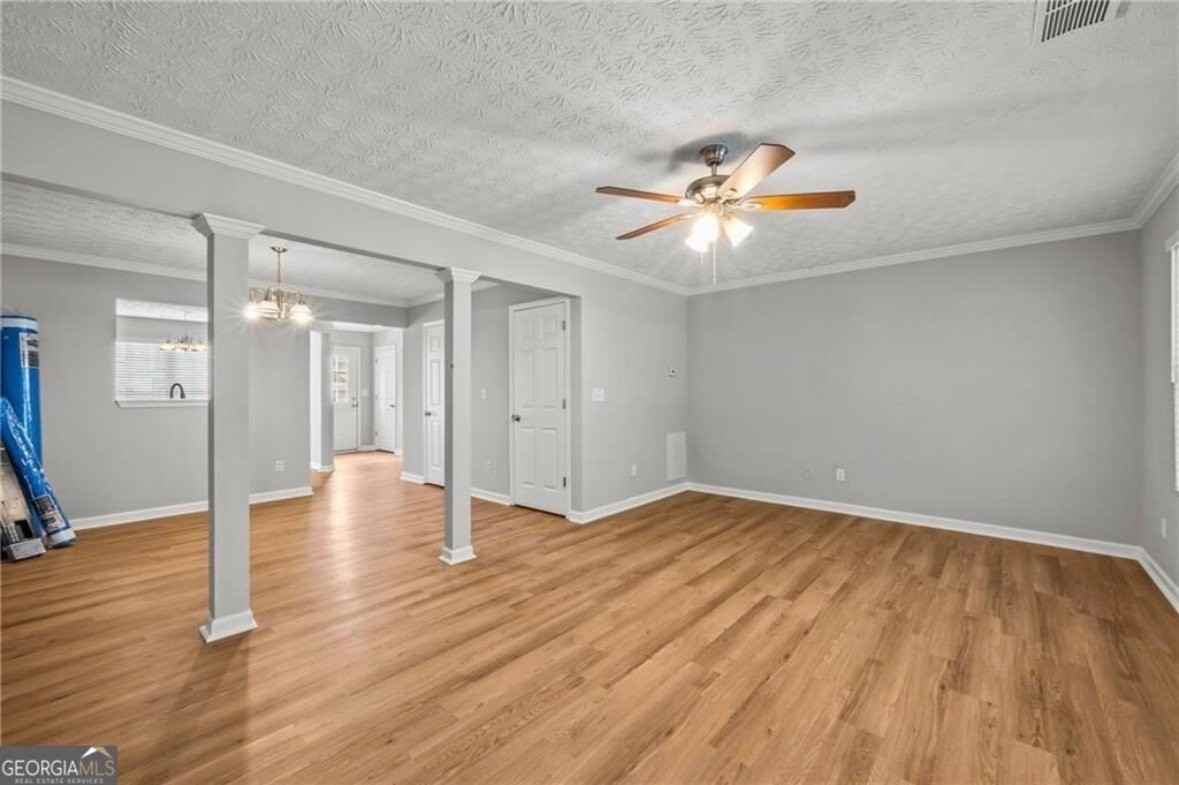 2754 Valley Green Dr - Photo 7 of 19