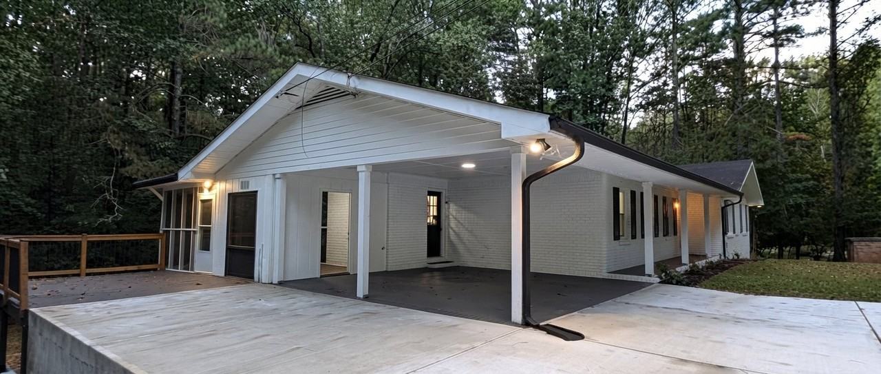650 Lake Dr Sw #A - Photo 2 of 15
