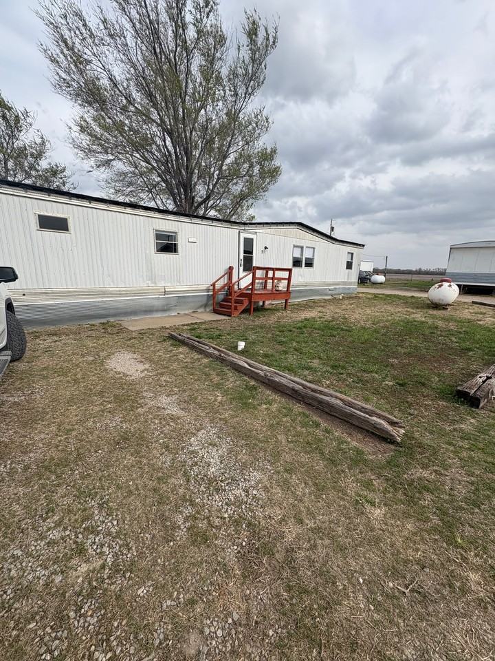 2156 N Weaver Rd #7 - Photo 7 of 7