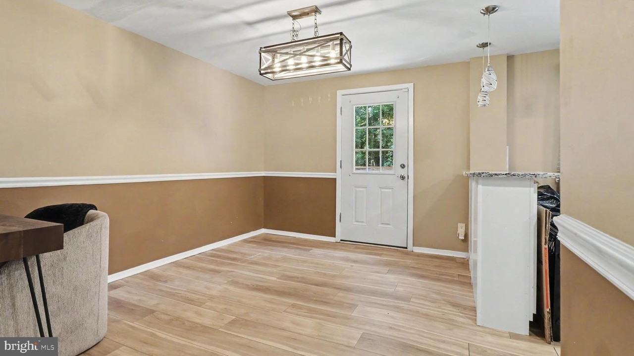 14 Fitzharding Pl - Photo 5 of 20