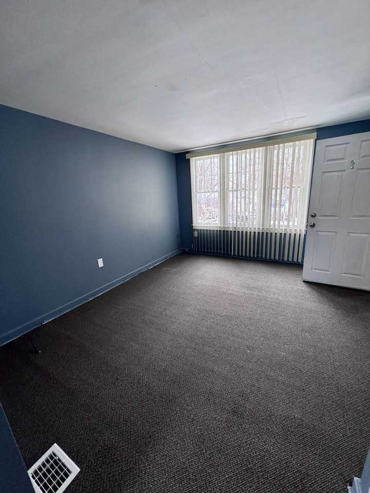1023 S Pennsylvania Ave #3 - Photo 2 of 5