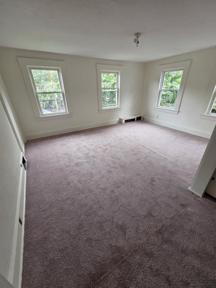 546 Central St - Photo 7 of 7