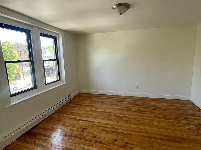 1063 Bergen St #1