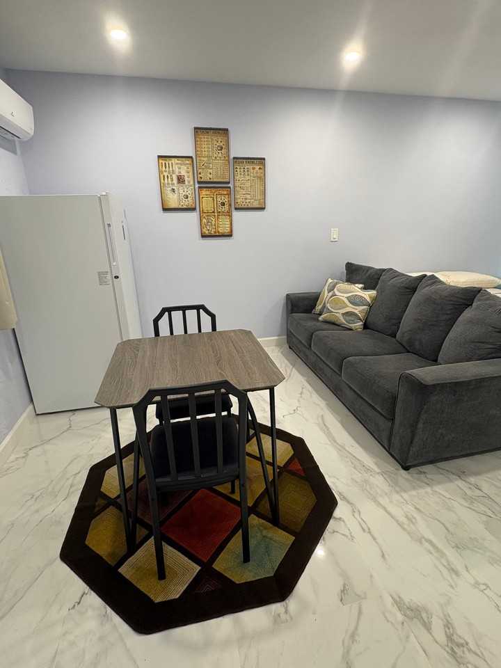 1416 Westchester Dr N #1 - Photo 2 of 4