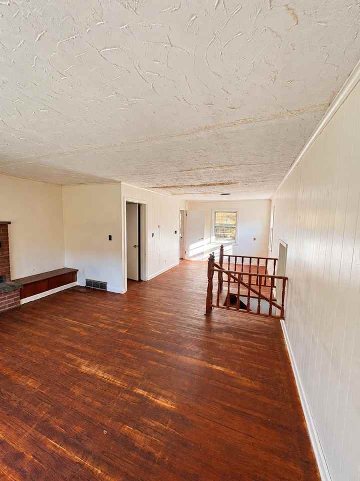 52 Horton Rd - Photo 7 of 29