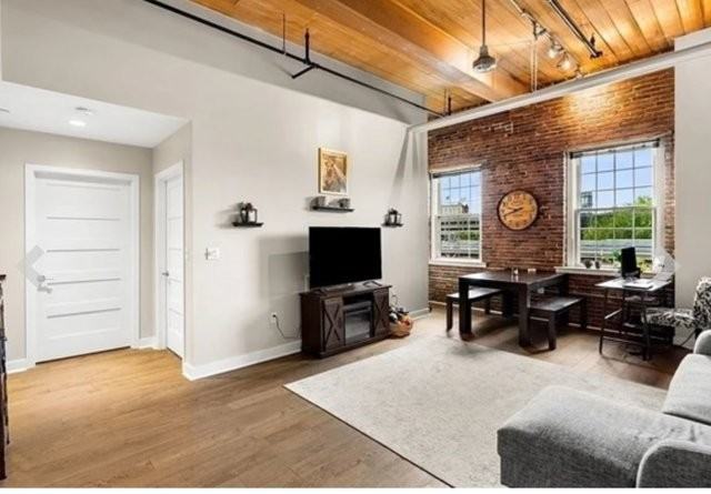 130 John St #459 - Photo 2 of 7