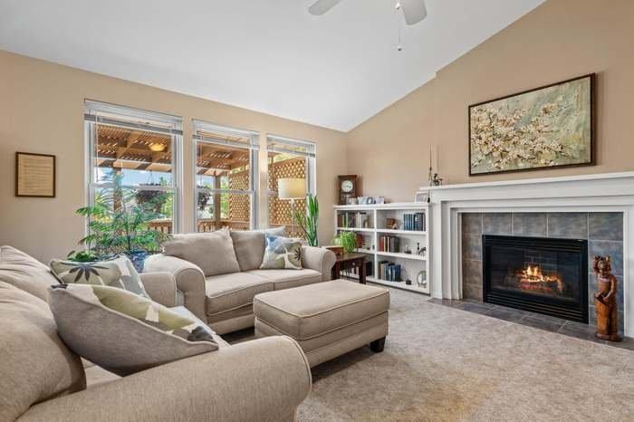 7360 Dover Dr - Photo 4 of 18