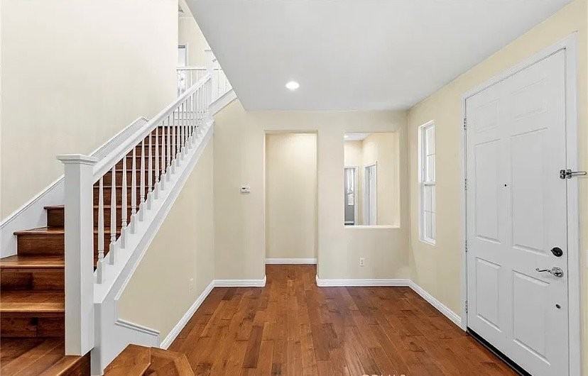 26807 Cottonwood Ct - Photo 3 of 4