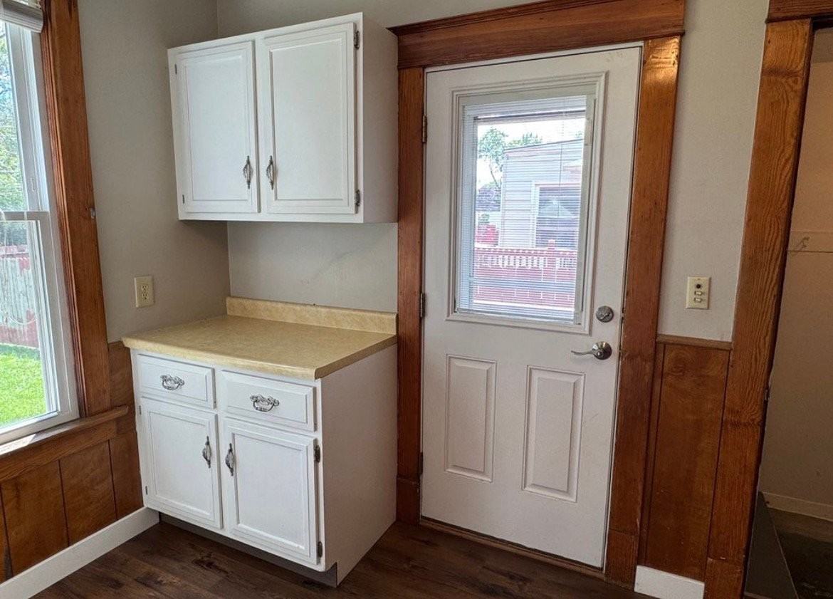 1721 W 16th St #1721 - Photo 5 of 10