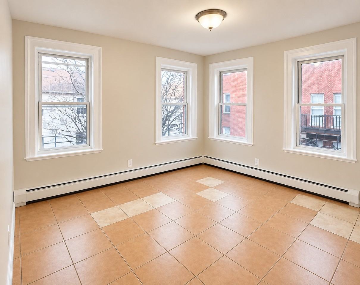 316 Mount Prospect Ave #7 - Photo 3 of 5