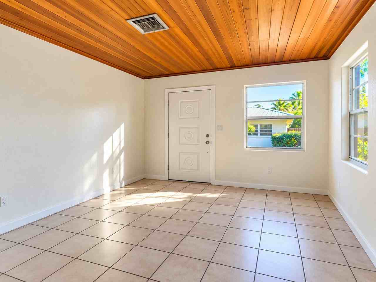 300 Olmstead Dr #312 - Photo 5 of 6