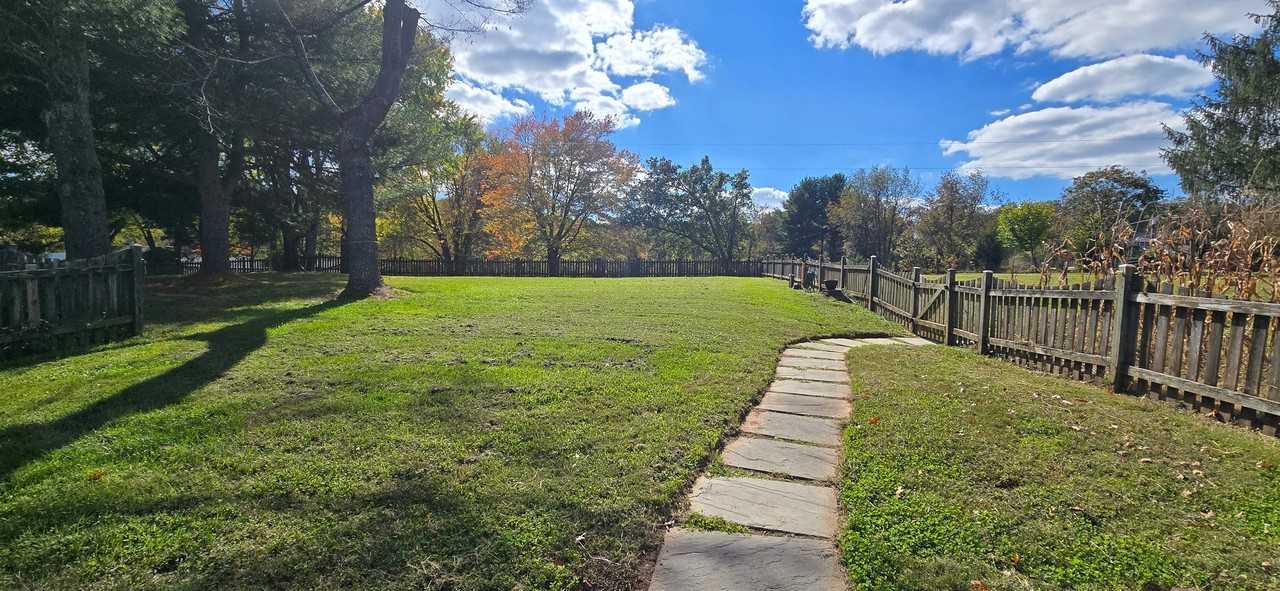 21800 Watson Rd - Photo 3 of 15