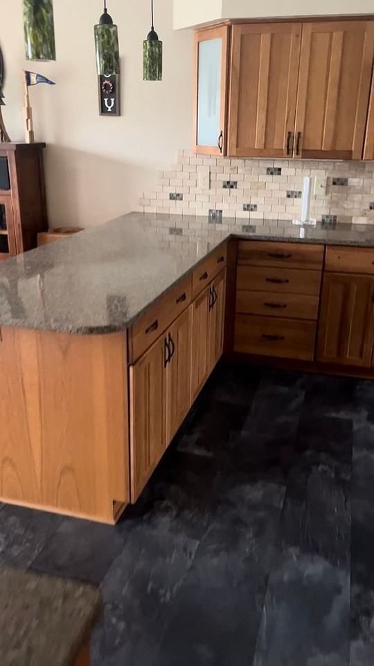 N28W27586 Peninsula Dr - Photo 4 of 16