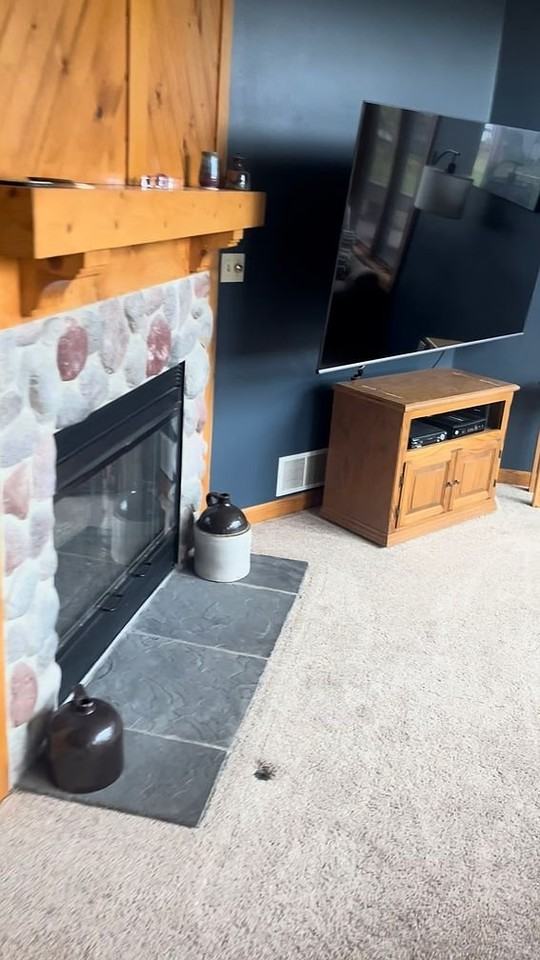 N28W27586 Peninsula Dr - Photo 7 of 16