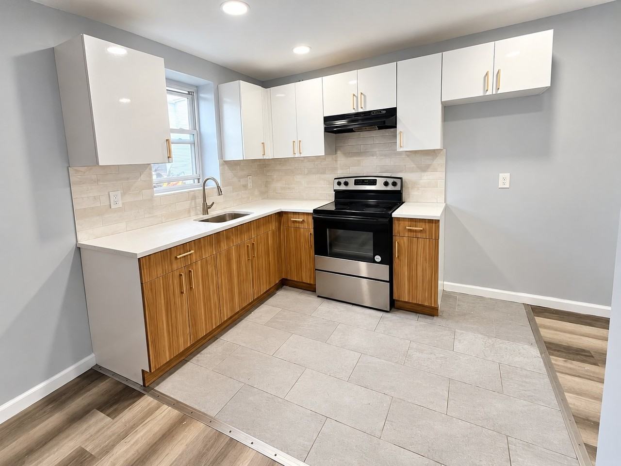 122 Central Ave #122A