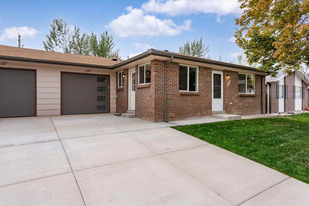 8478 W 62ND PL - Photo 2 of 30