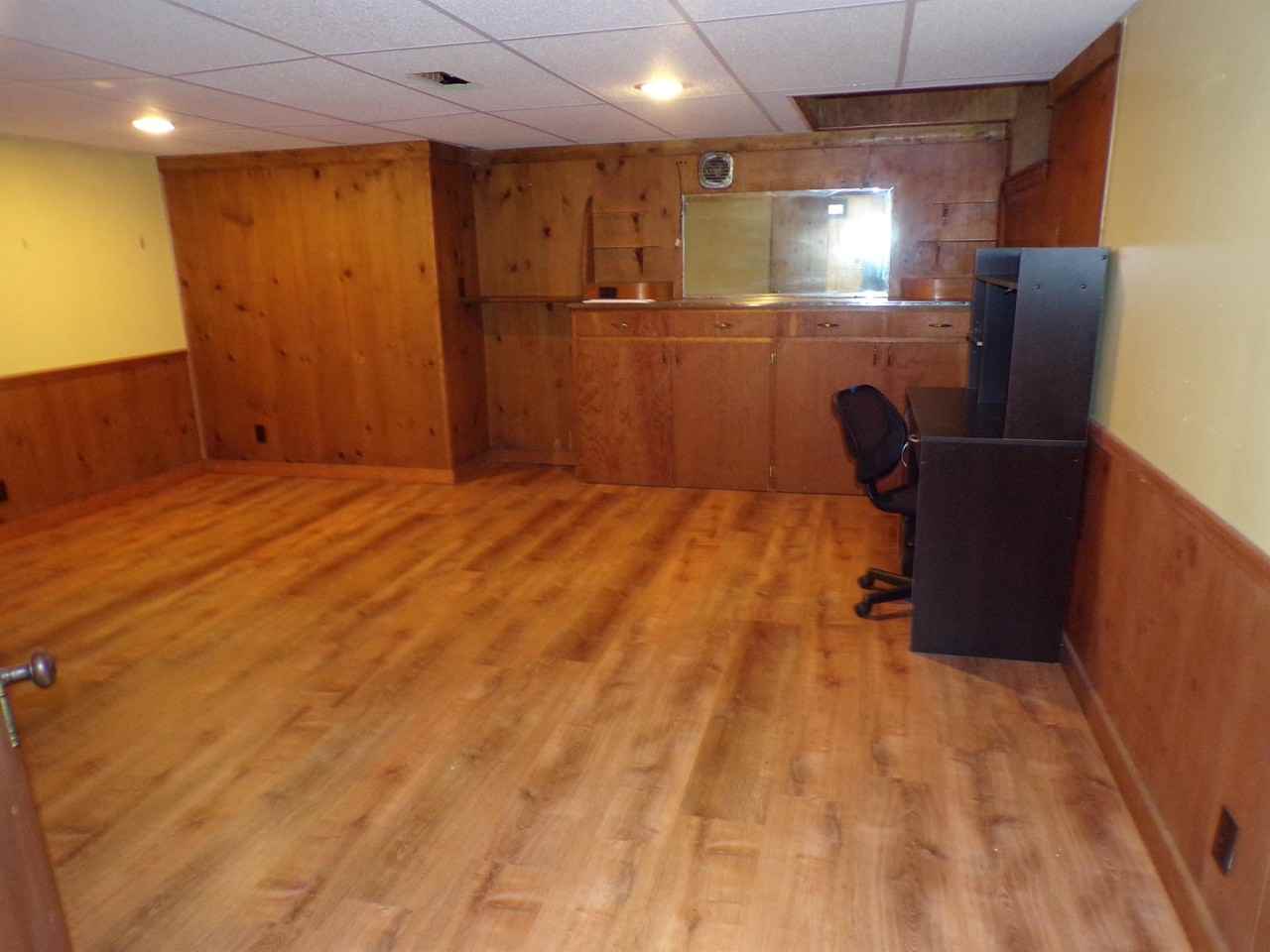 Hillsdale St 136 - Photo 5 of 14