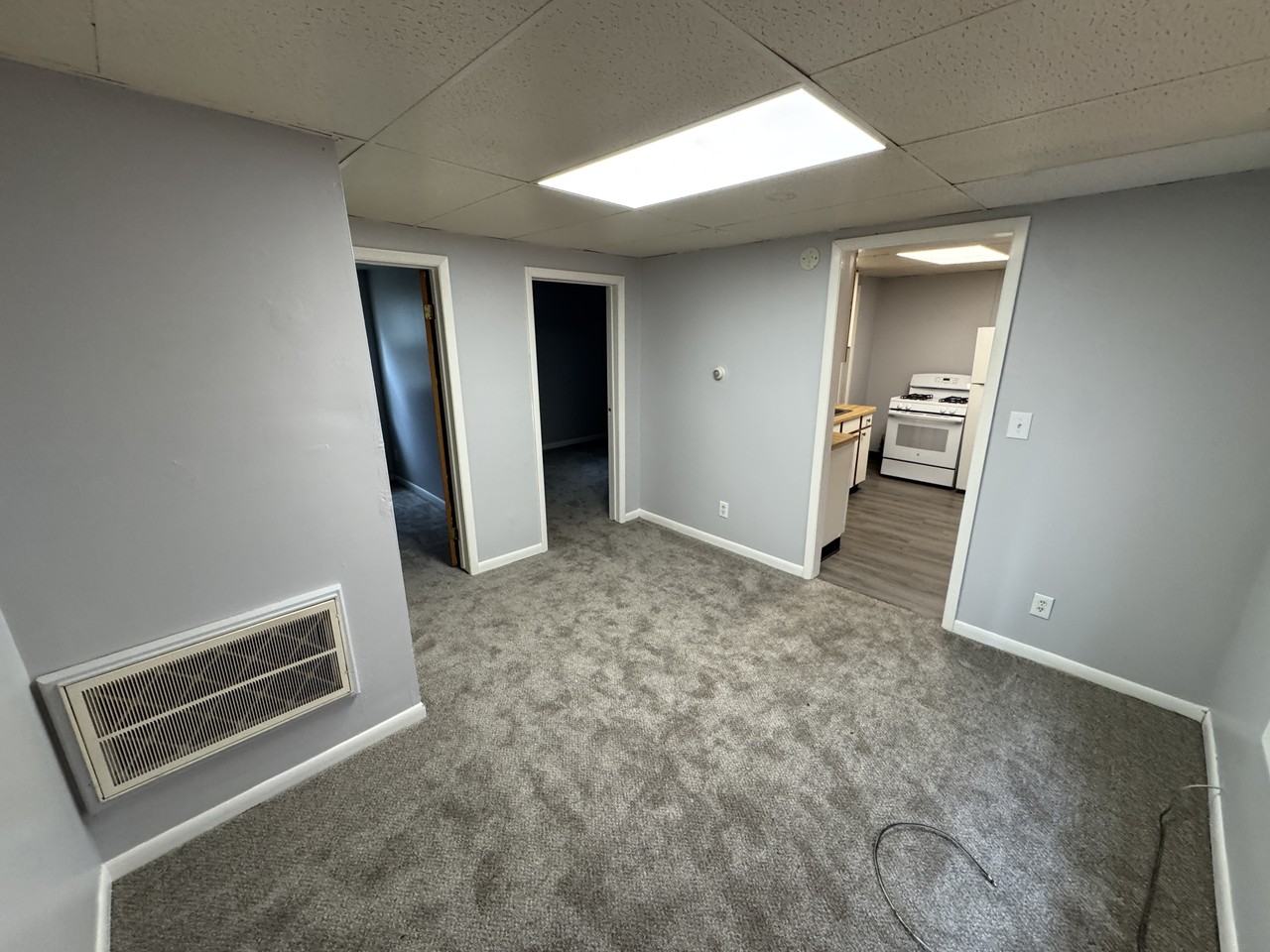 1305 Seneca Street - Photo 7 of 9