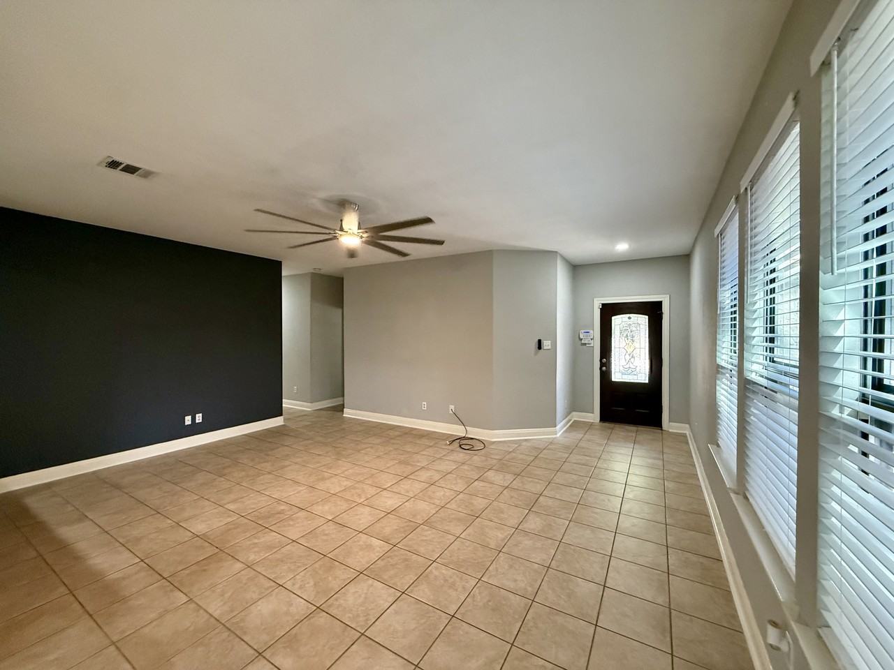513 Tyree Rd #1 - Photo 4 of 26