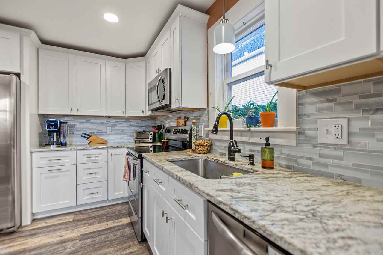123 Riley Ave #1 - Photo 4 of 22