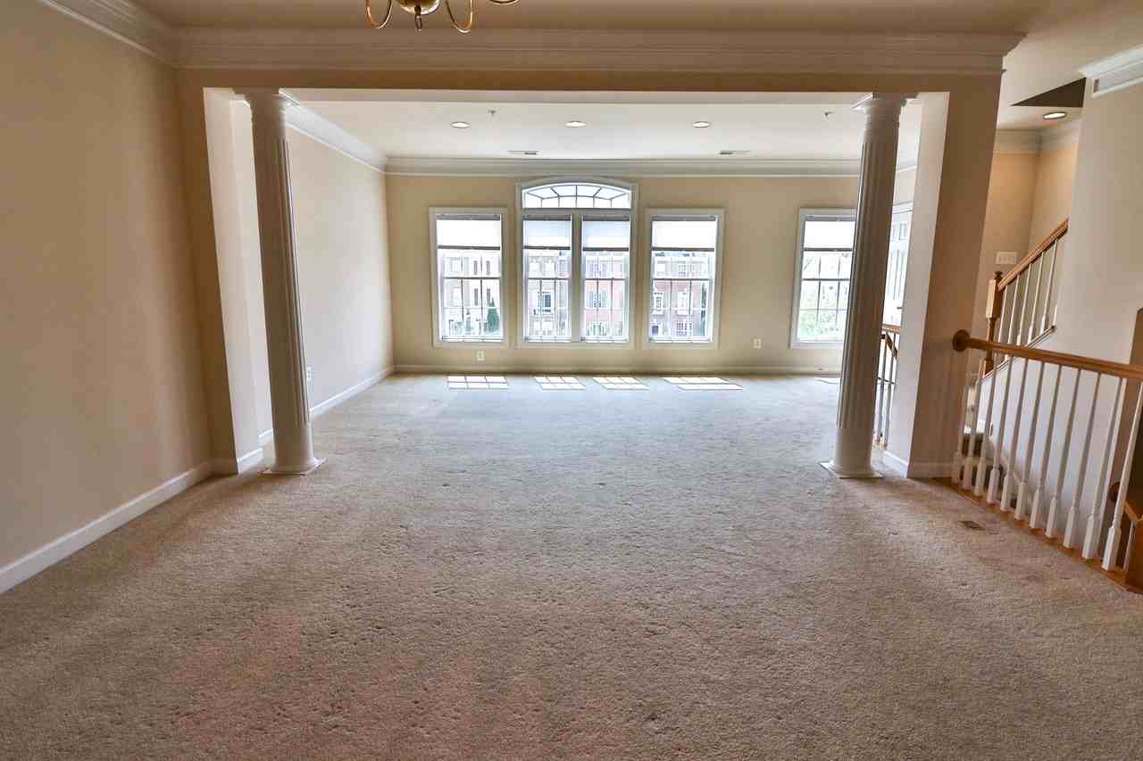 631 Kingfisher Ave #1 - Photo 5 of 50
