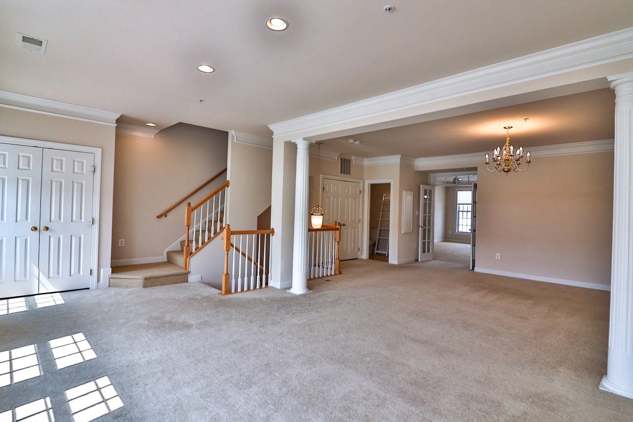 631 Kingfisher Ave #1 - Photo 6 of 50